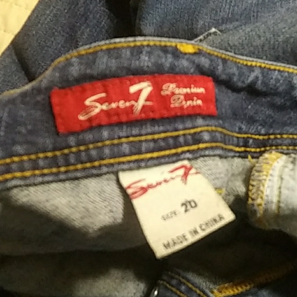 Jeans - Picture 3 of 3